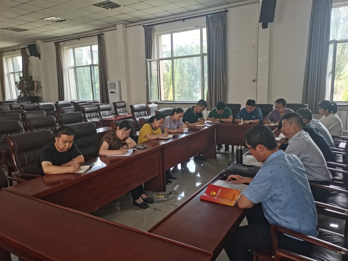 说明: 说明: F:\分类管理\学生党支部\21.3党务\党史教育文件\活动\7.2中心组集中学习\3.jpg